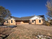 Building Photo - 3 Bedroom, 2 Bathroom Home in Tijeras, NM