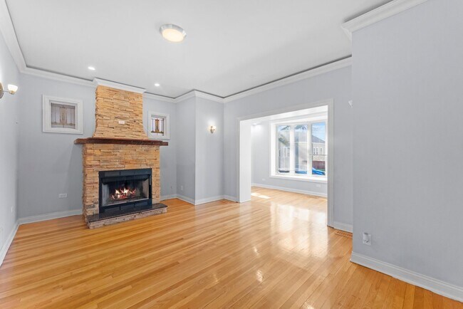 Building Photo - 5124 W Berenice Ave