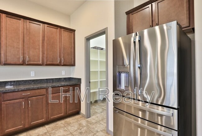 Building Photo - 3156 E Austin Dr