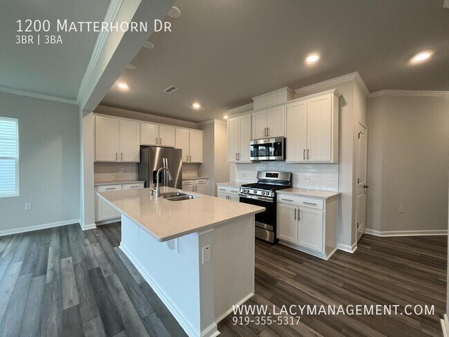 Building Photo - 1200 Matterhorn Dr