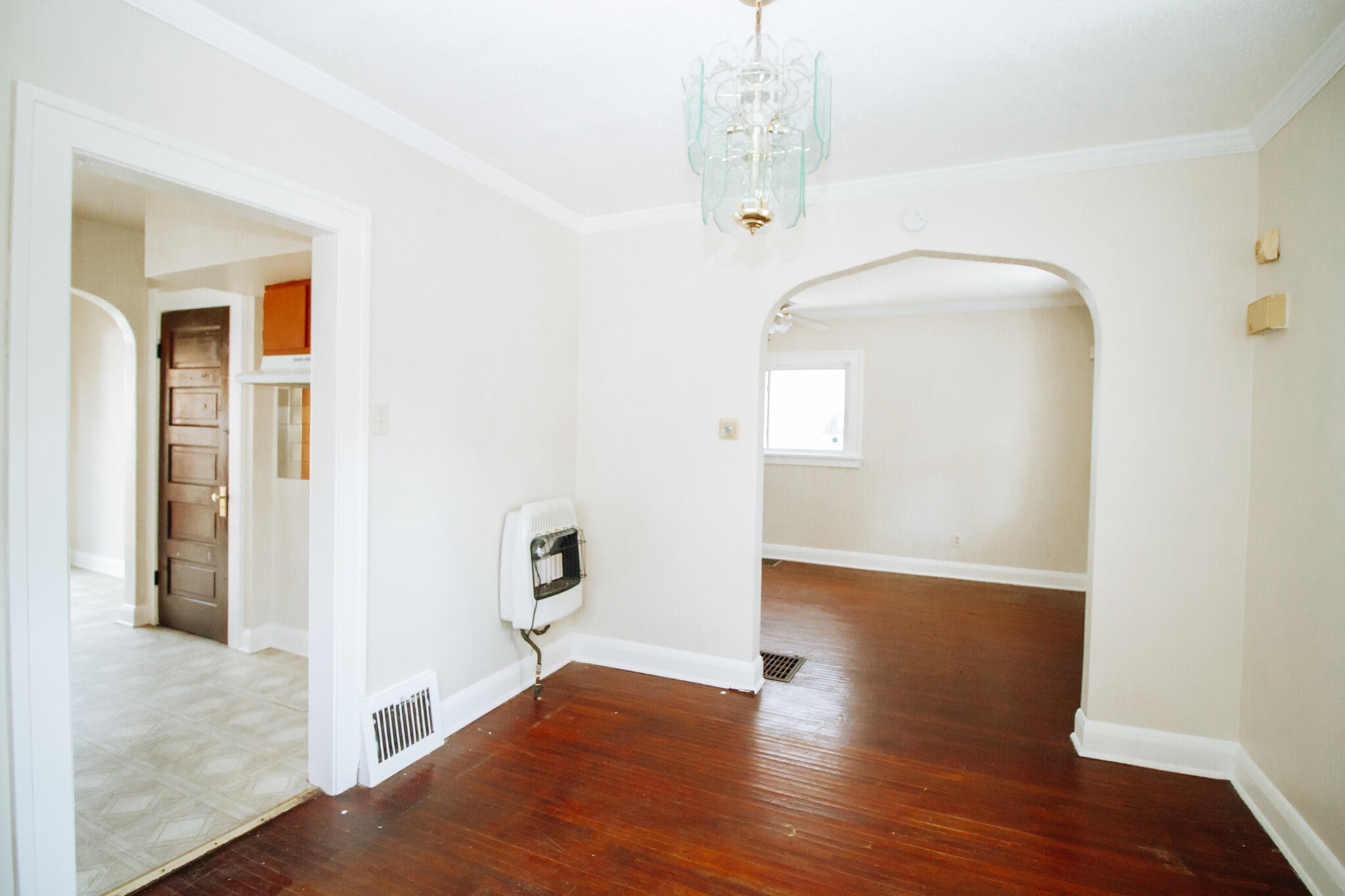 Building Photo - 3342 Jeannette Ave