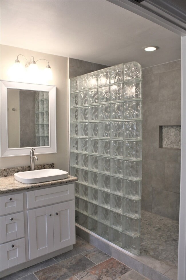 Building Photo - 10142 Eddystone Dr