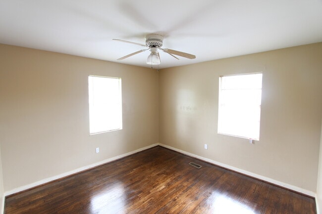 Building Photo - Best House for the Money!!  Better Hurry To See This One!!