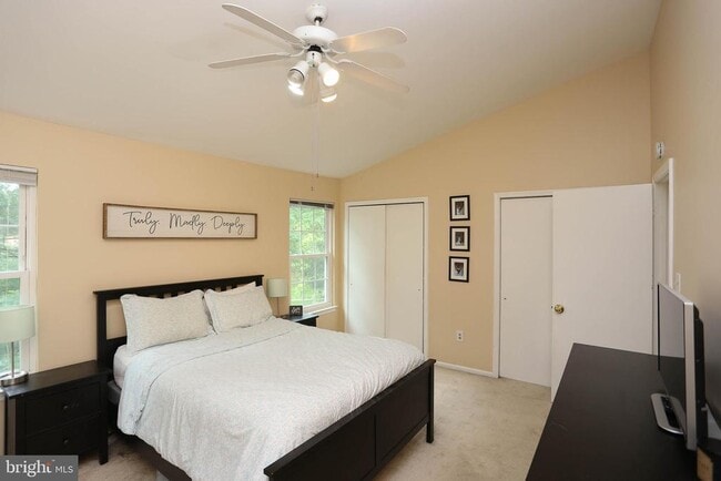 Building Photo - 4723 Leyden Way