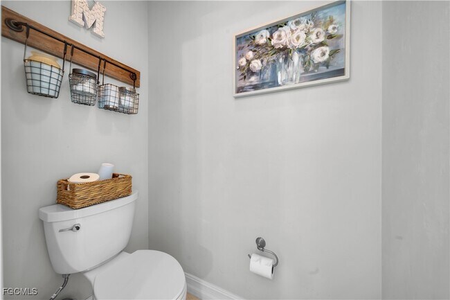 Building Photo - 1811 NE 5th Terrace