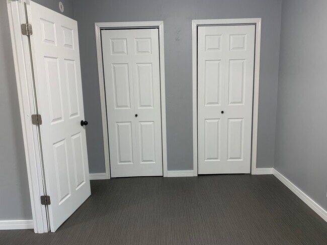 Master Bedroom - 409 State St E