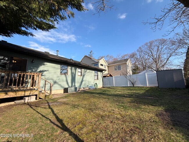 Building Photo - 1310 George St