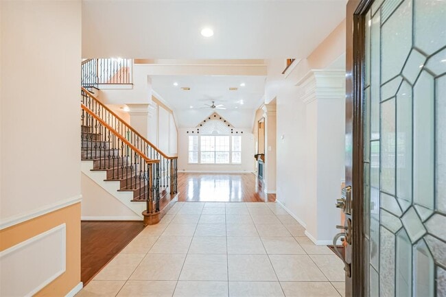 Building Photo - 4003 Bountiful Crest Ln