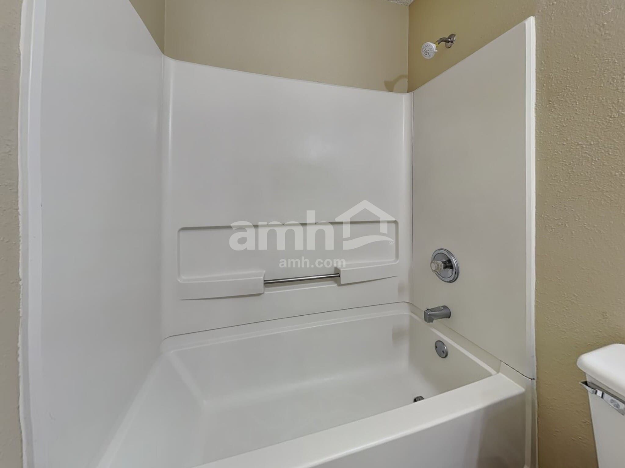 Building Photo - 106 Habitat Dr