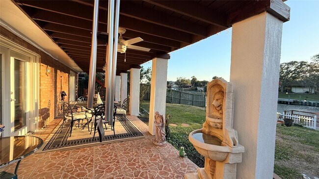 Building Photo - 2417 Gerol Dr