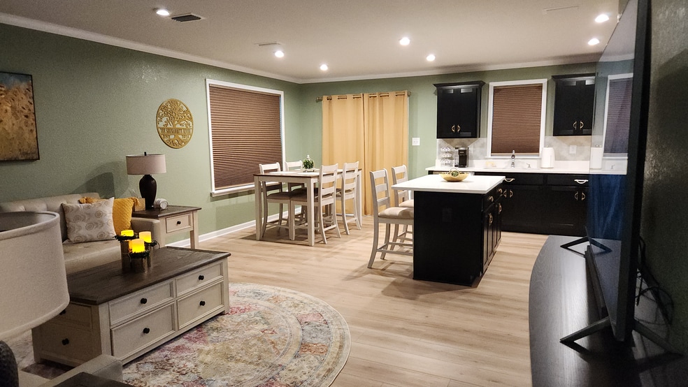 Building Photo - 1606 Raven Way