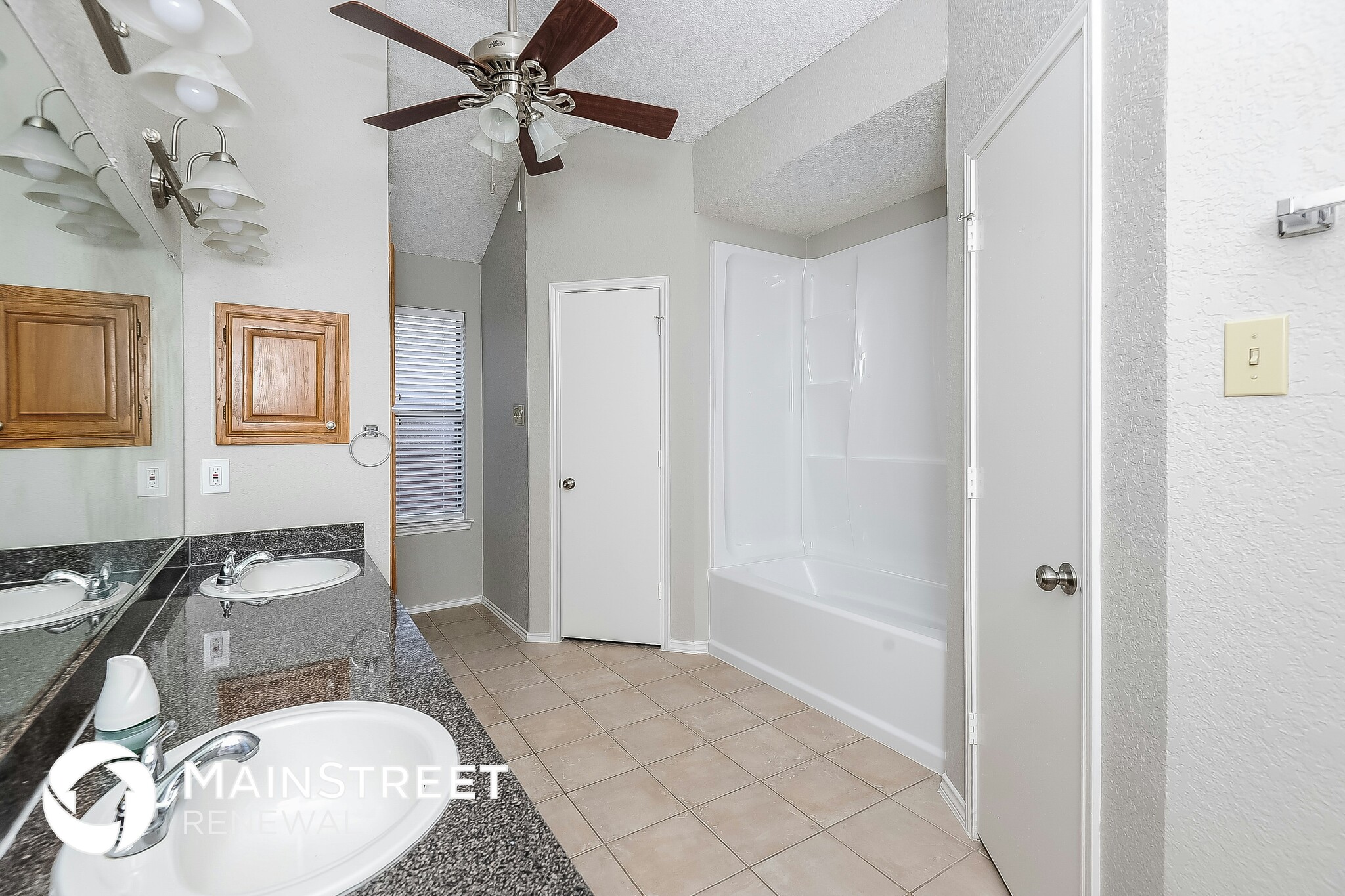 Building Photo - 1024 Green Ridge Terrace