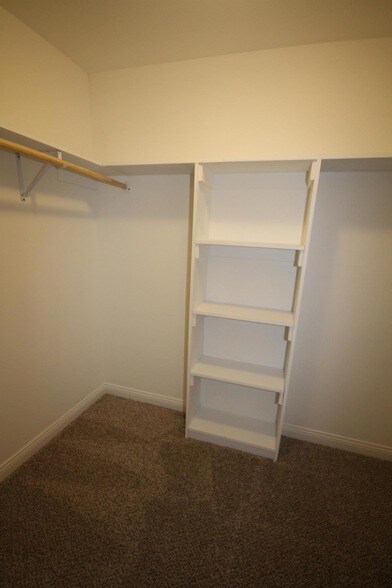 Building Photo - 104 Chairman Dr