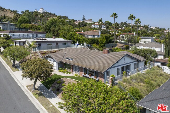 Building Photo - 2160 Winona Blvd