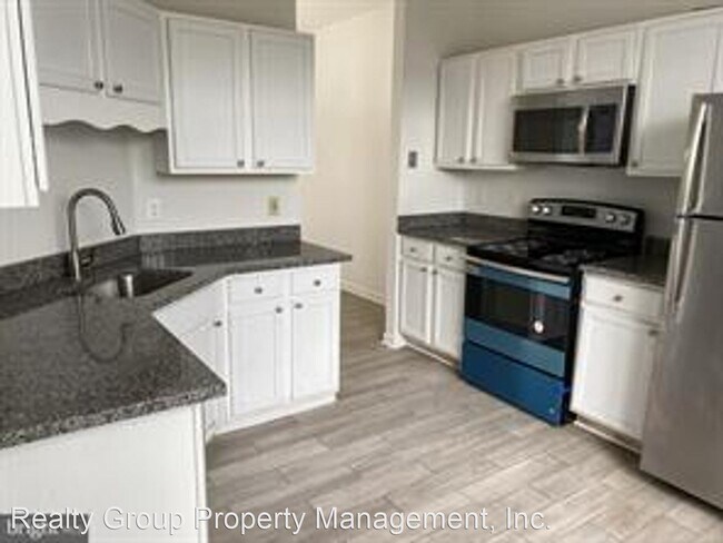 Building Photo - 4 br, 3.5 bath House - 18148 Royal Bonnet ...