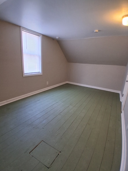 Building Photo - 3420 12th St