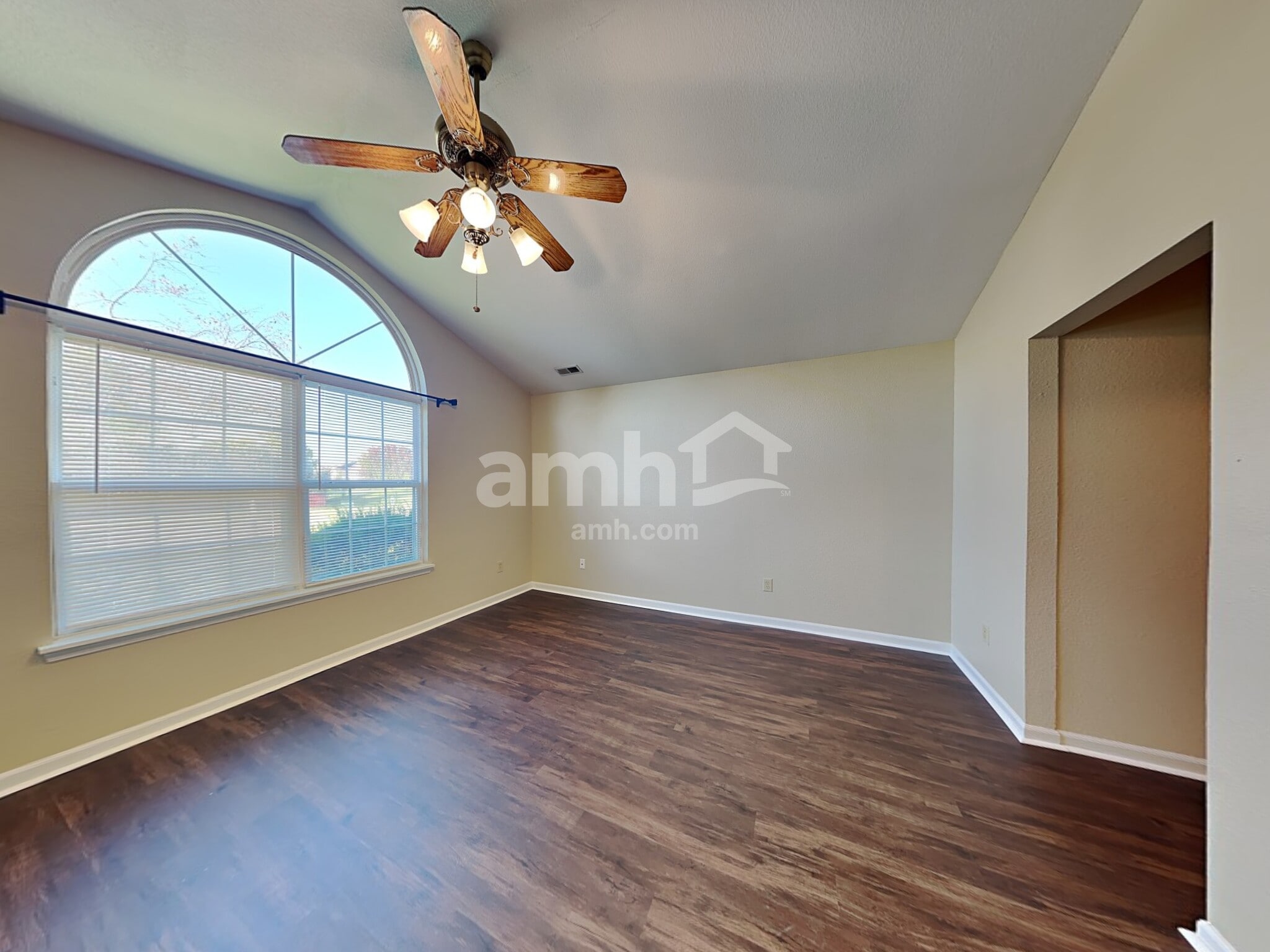 Building Photo - 7457 Kidwell Dr
