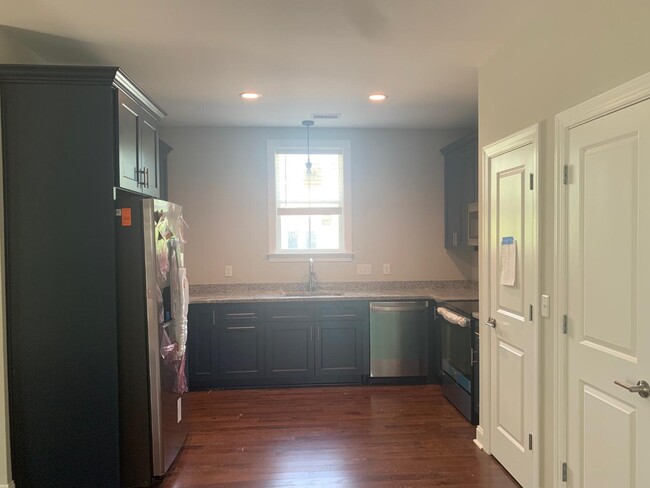 Building Photo - 254 Peiffer Ave