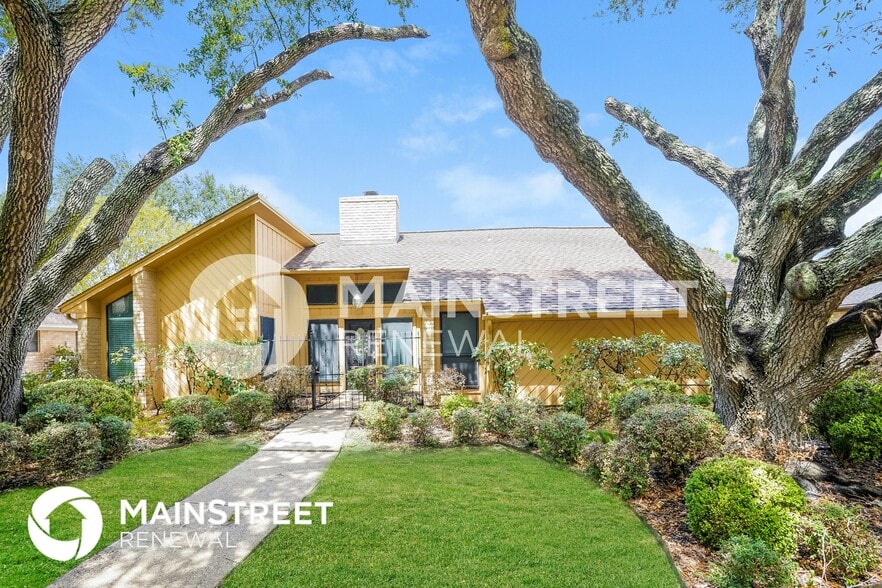 Primary Photo - 12502 Olympia Dr