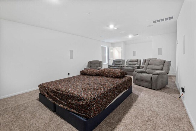 Building Photo - 232 Barton Oak Trl