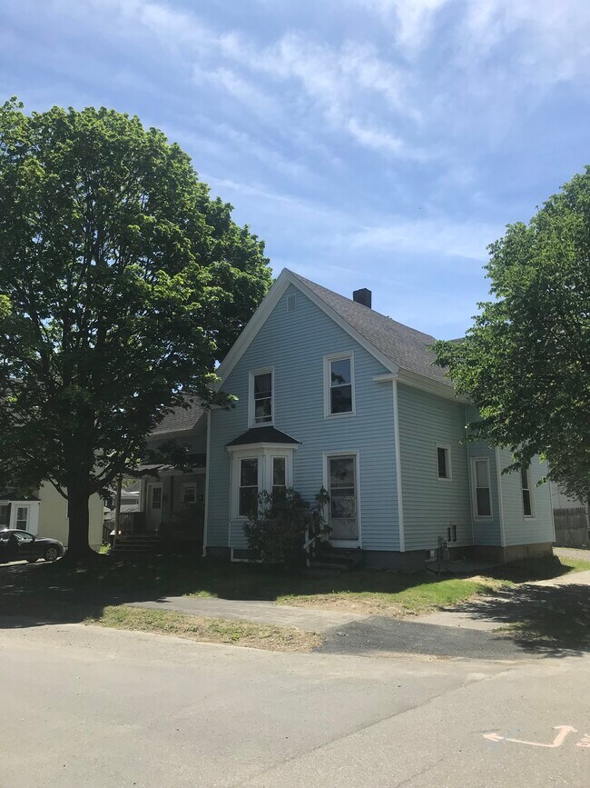 31 Wing St 31 Wing St Bangor ME 04401 Apartment Finder