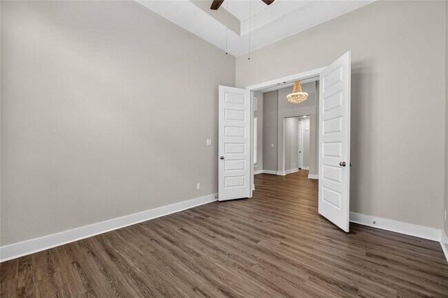 Building Photo - 605 Mallow Rd