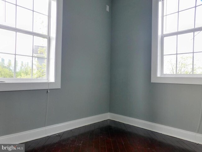 Building Photo - 2621 Stenhouse Pl
