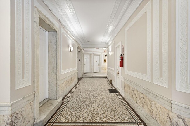 Building Photo - 151 Sip Ave