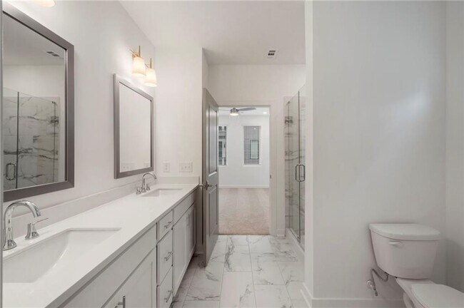 Building Photo - 388 Pratt Dr SE