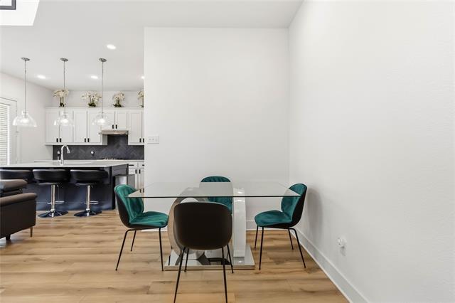 Building Photo - 1128 Queensdown Wy