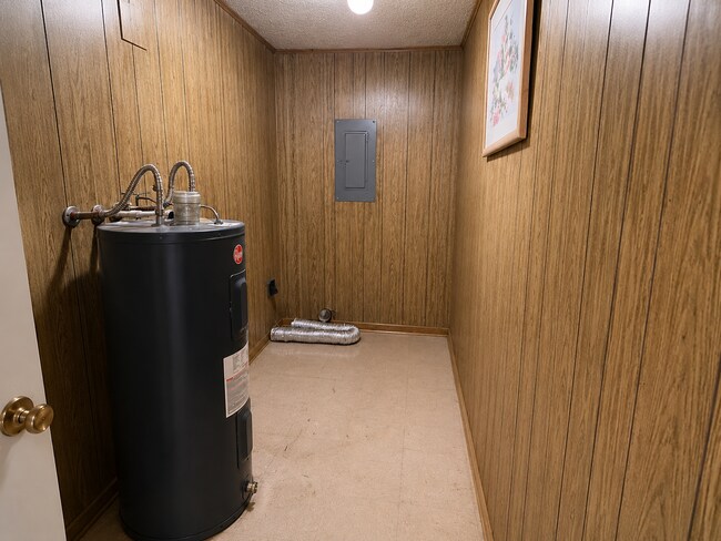 Building Photo - Apt for rent in Midland City, AL