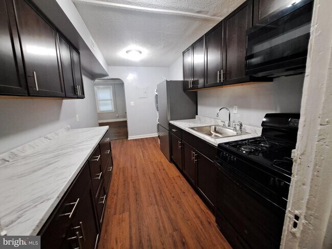 Building Photo - 3516 Ely Pl SE