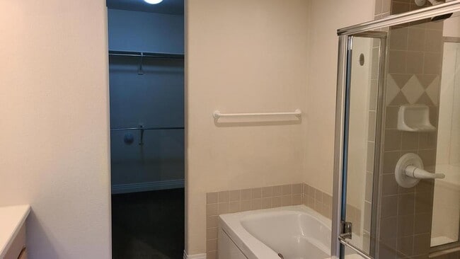 Building Photo - 3746 Florentine Cir