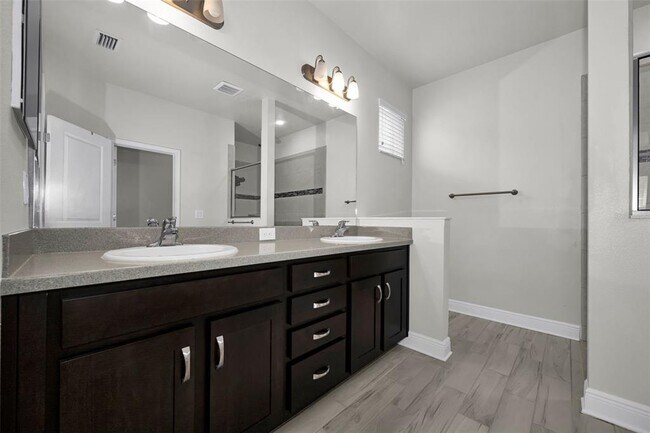 Building Photo - 21654 Billowy Jaunt Dr