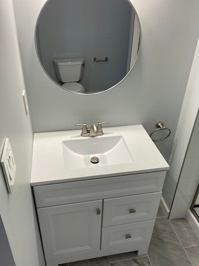 bathroom #2 , located in master bedroom - 80 Carmel Rd