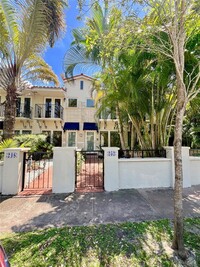 Building Photo - 252 Majorca Ave