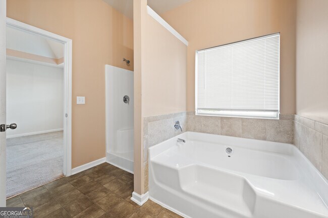 Building Photo - 5884 Little River Rd