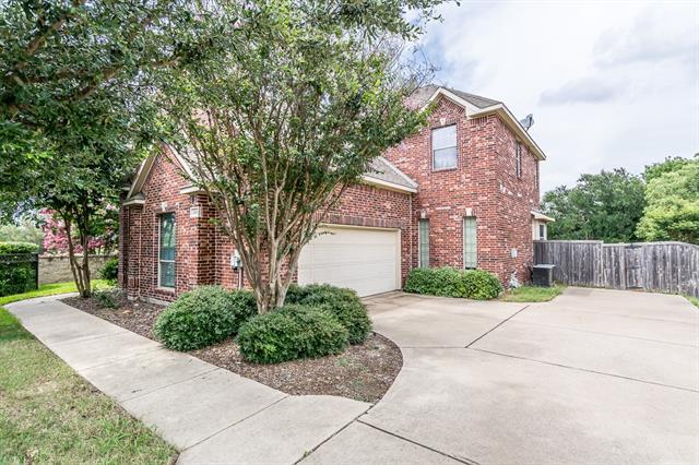 Building Photo - 2400 Royal Birkdale Dr
