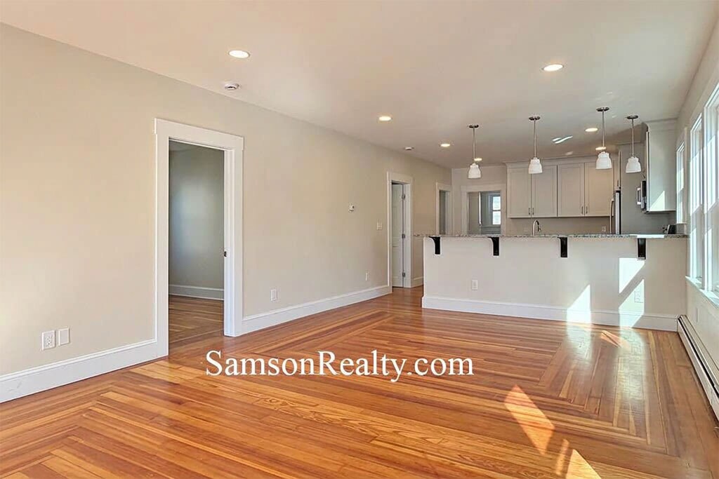 Building Photo - 178 Hillside Ave