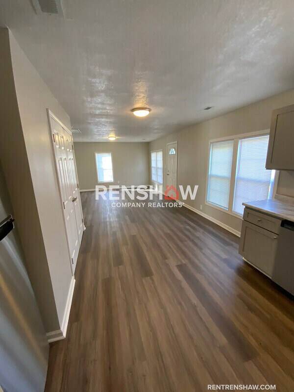 Building Photo - 119 High St