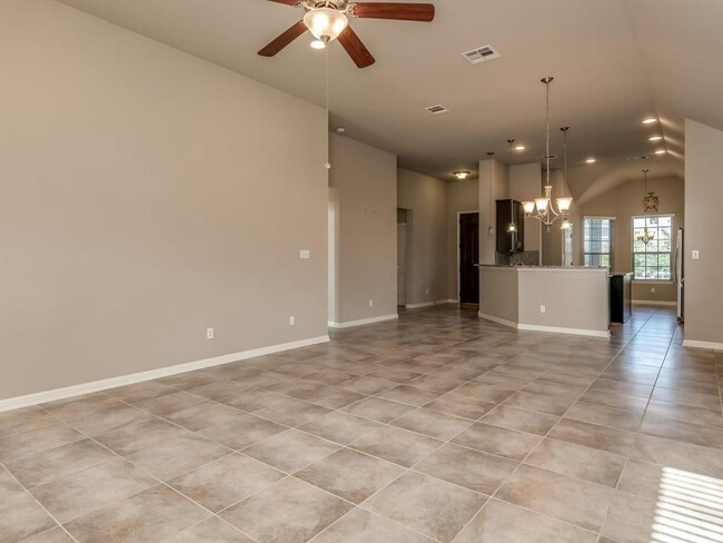 Building Photo - 2104 Granite Hill Dr