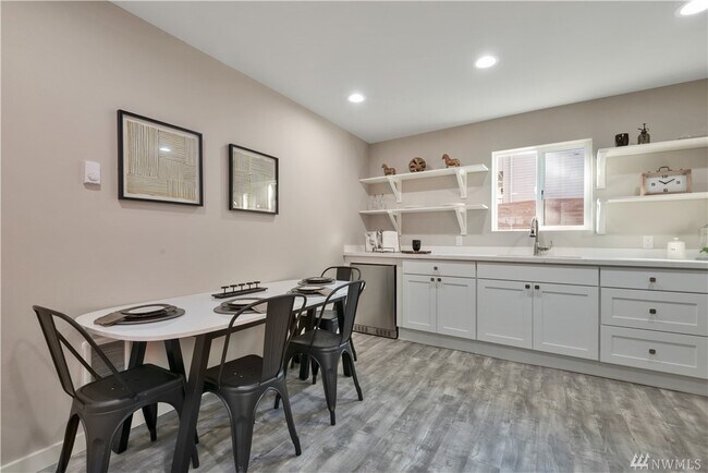 Dining area - 11837 32nd Ave NE