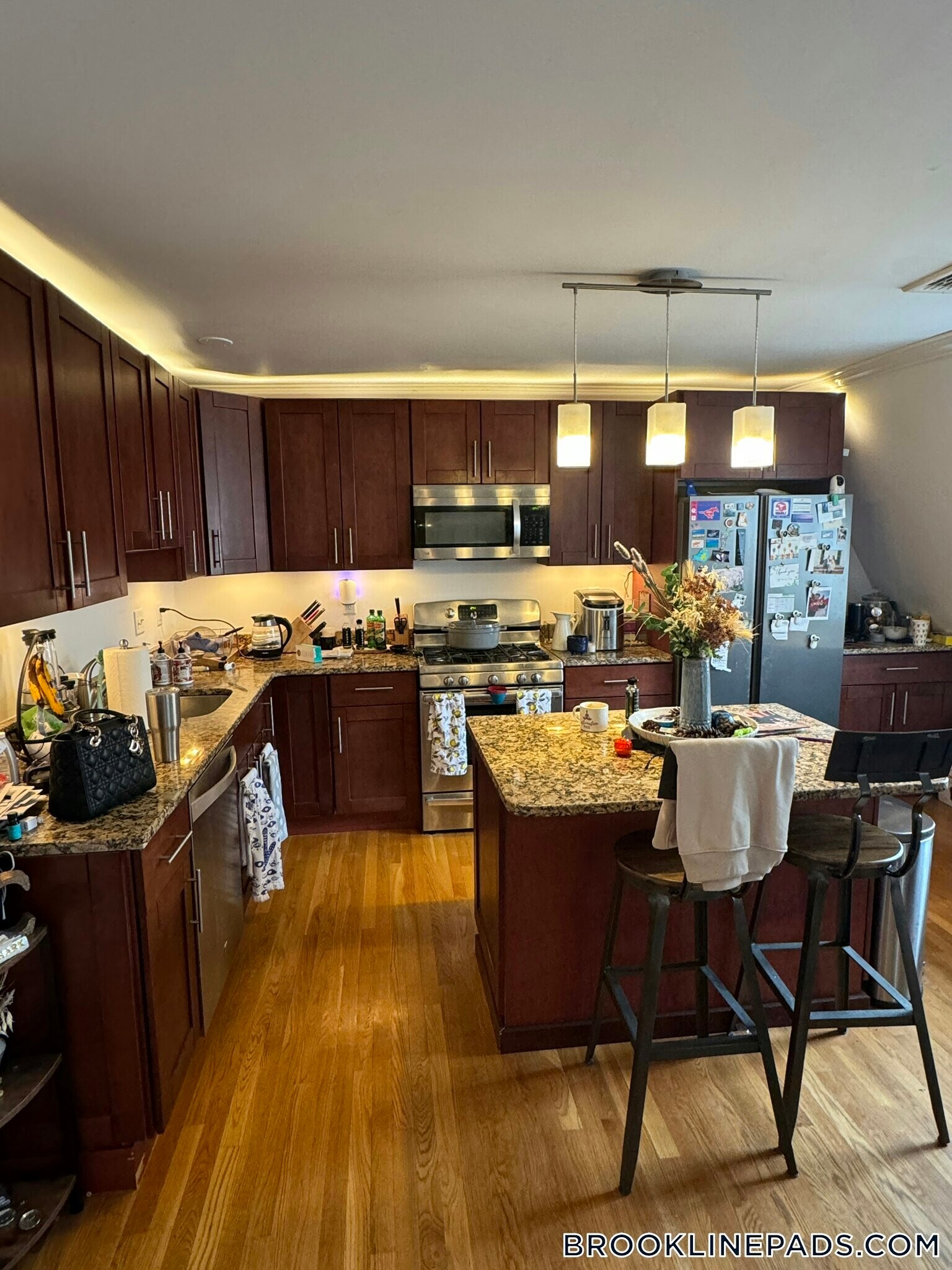 Building Photo - 1798 Beacon St