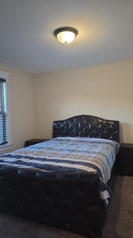 Building Photo - 6002 Bedstone Dr