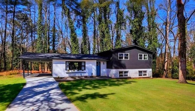 Primary Photo - 1785 Hammond Woods Cir SW