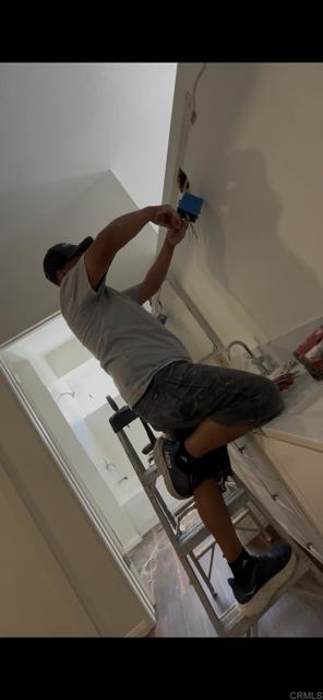 Building Photo - 1798 Sherbrooke St