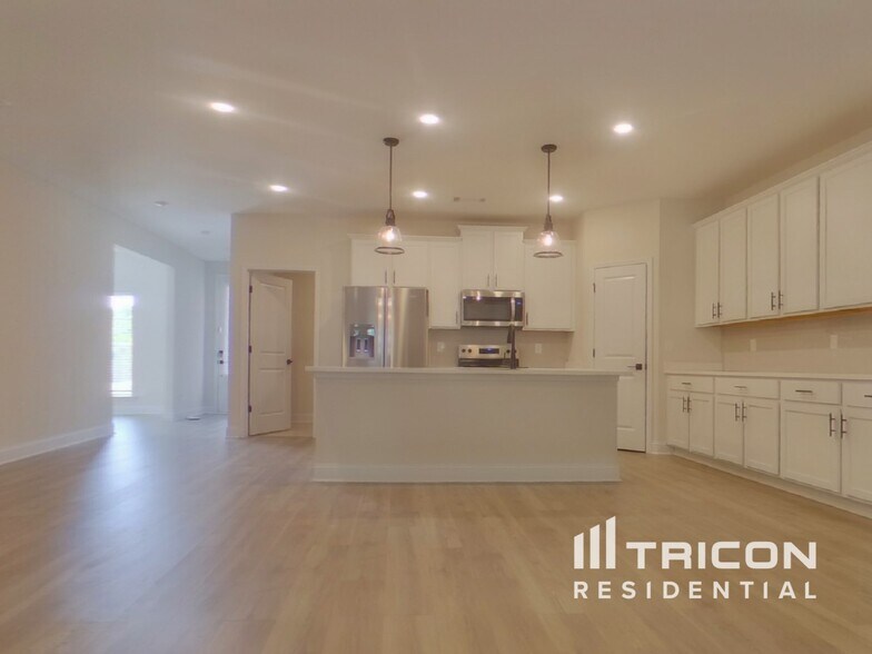 Building Photo - 474 Cantrell Dr