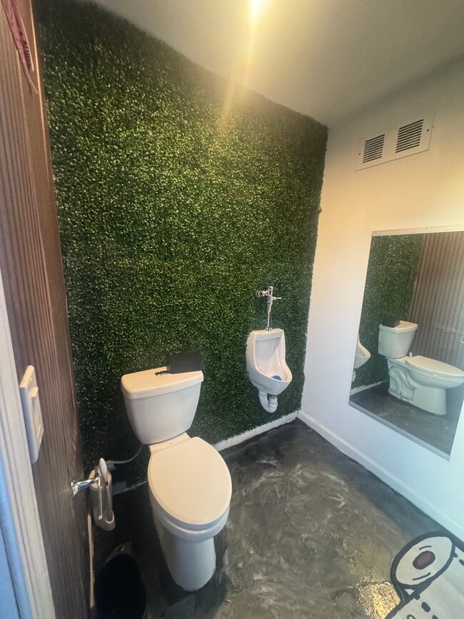 Building Photo - 6437 Dawn Dr