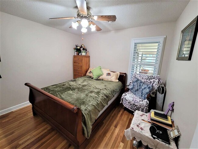 Building Photo - 481 Autumn Trail Cove