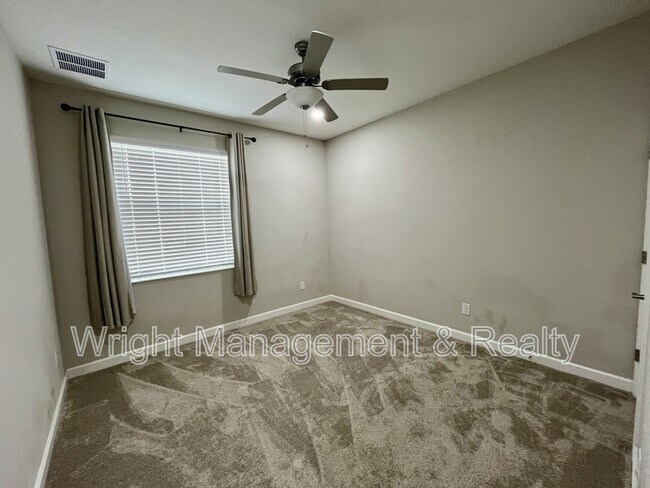 Building Photo - 25149 Lambrusco Loop